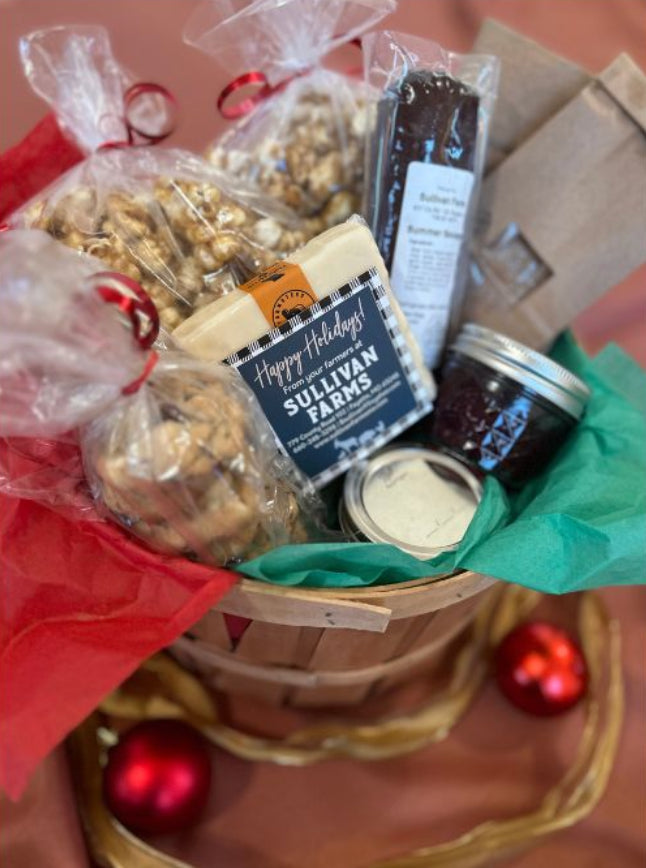 Deck The Halls Holiday Basket (Pickup Only)